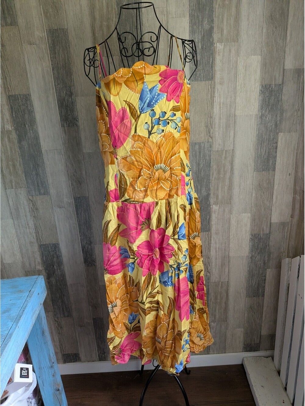 Farm Rio Scalloped midi NWT Dress